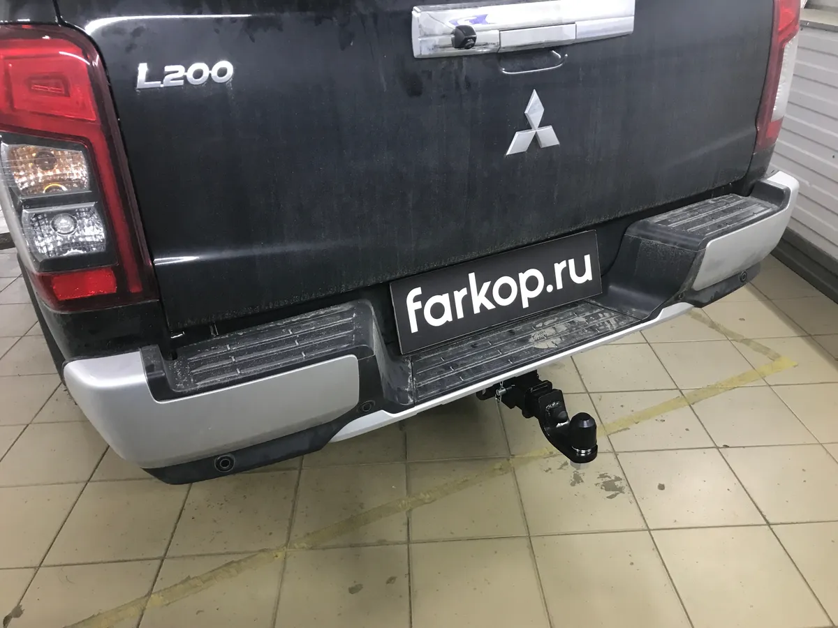 Фаркоп TowRus для Mitsubishi L200 2015- 149346 в Челябинск Фаркоп TowRus для Mitsubishi L200 2015- 149346 в Челябинск