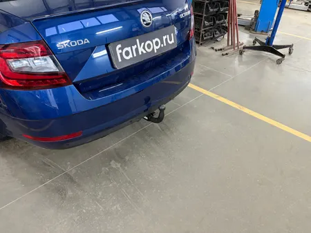 Фаркоп Steinhof для Skoda Octavia 2012-2020 V-063 в Челябинск