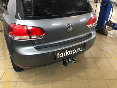 Фаркоп Galia для Volkswagen Golf 2008-2013 A038C в Челябинск