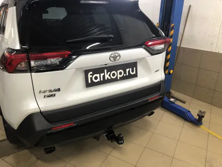 Фаркоп Berg для Toyota RAV4 2019- F.5717.002 в Челябинск